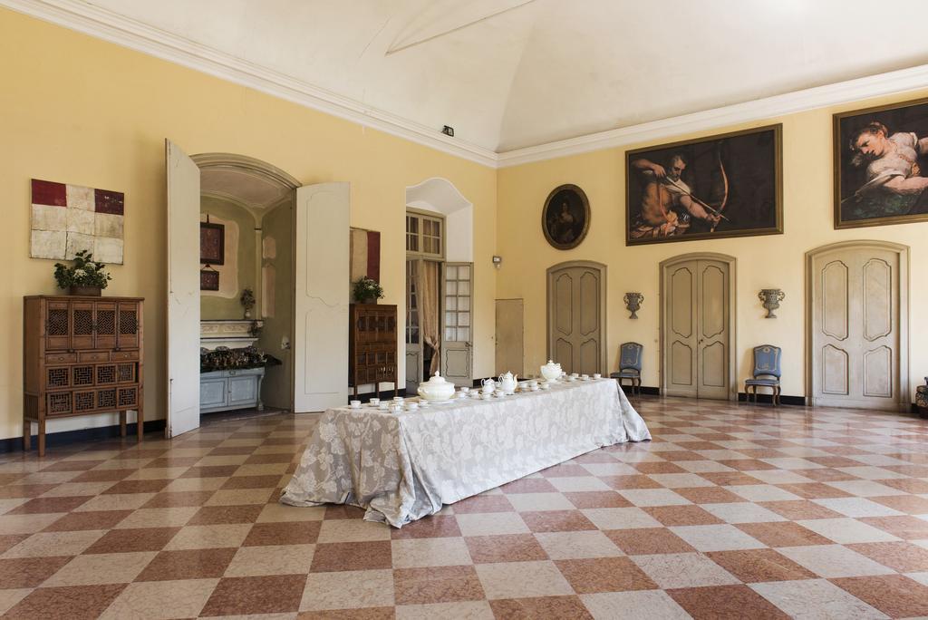 Castello Di Rocca Grimalda Pensionat Exteriör bild