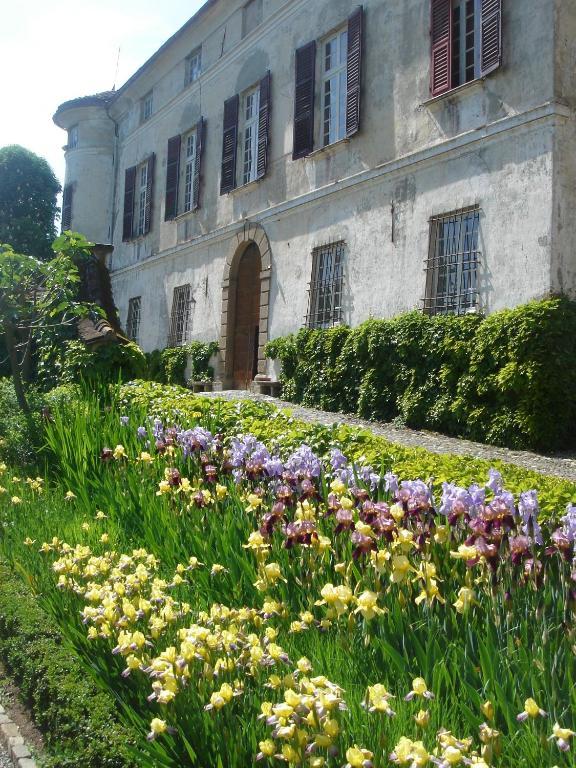 Castello Di Rocca Grimalda Pensionat Exteriör bild